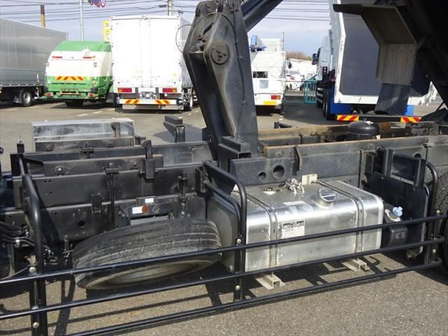 MITSUBISHI FUSOU FIGHTER 2017 Image 31