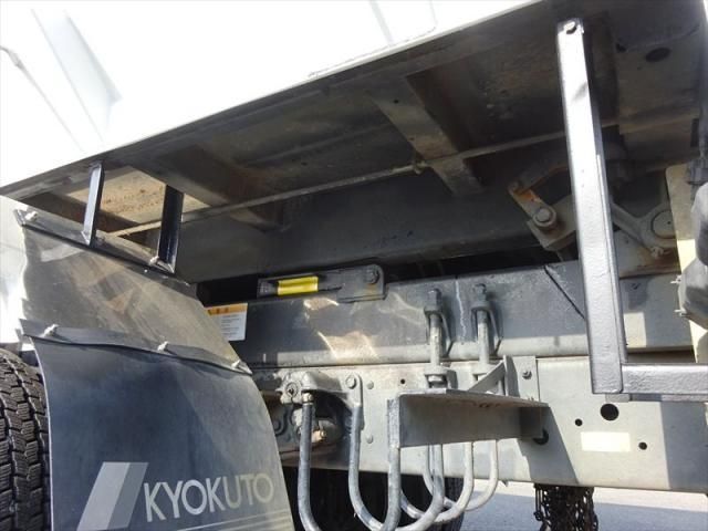 MITSUBISHI FUSOU FIGHTER 2017 Image 31