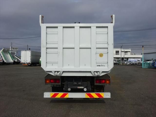 MITSUBISHI FUSOU FIGHTER 2017 Image 31