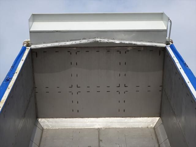 MITSUBISHI FUSOU FIGHTER 2017 Image 31