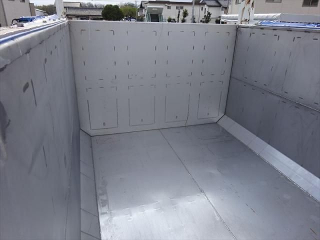 MITSUBISHI FUSOU FIGHTER 2017 Image 31