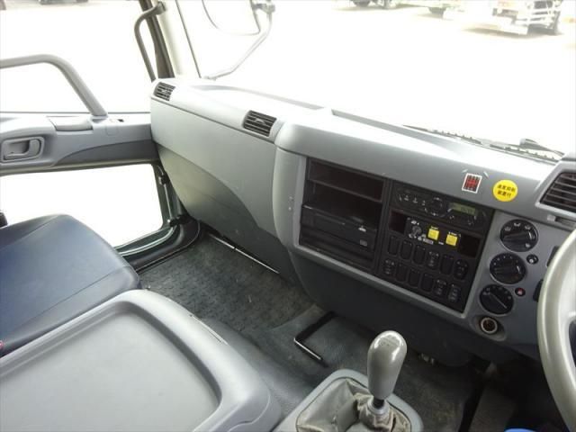 MITSUBISHI FUSOU FIGHTER 2017 Image 31