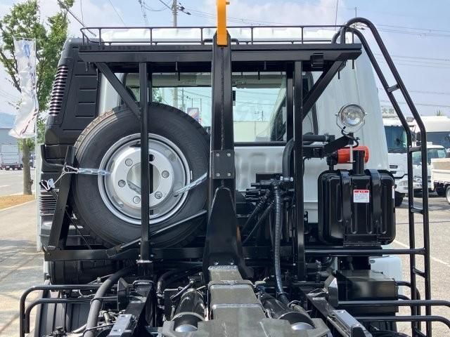 MITSUBISHI FUSOU FIGHTER 2025 Image 31