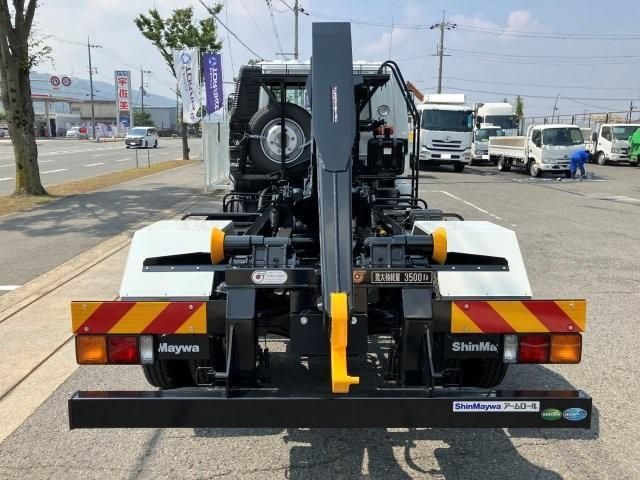 MITSUBISHI FUSOU FIGHTER 2025 Image 31