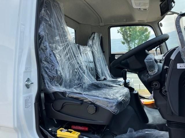 MITSUBISHI FUSOU FIGHTER 2025 Image 31