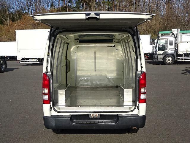 TOYOTA HIACE 2018 Image 31