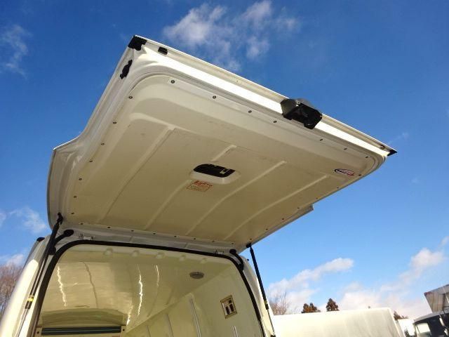 TOYOTA HIACE 2018 Image 31