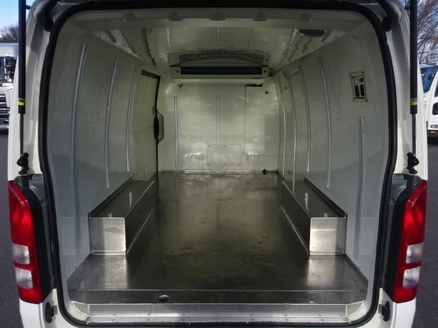 TOYOTA HIACE 2018 Image 31