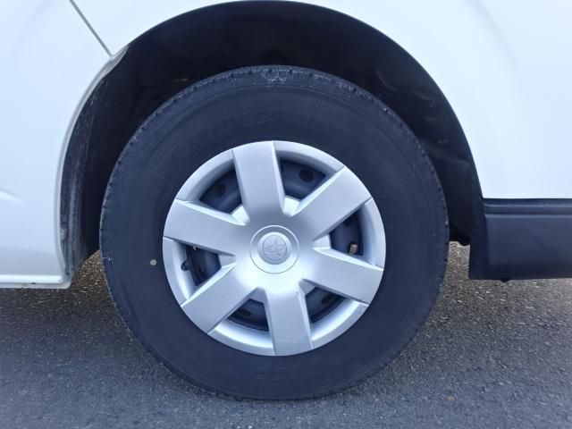 TOYOTA HIACE 2018 Image 31