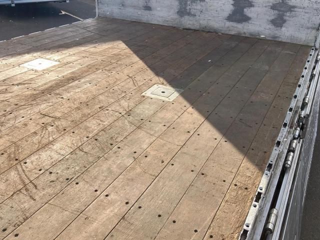 MITSUBISHI FUSOU SUPER GREAT 2017 Image 31