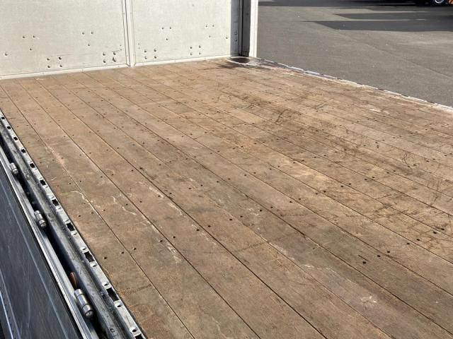 MITSUBISHI FUSOU SUPER GREAT 2017 Image 31