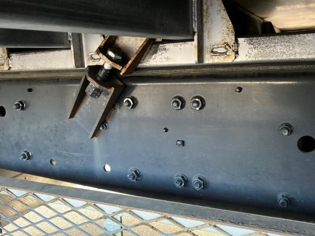 MITSUBISHI FUSOU SUPER GREAT 2017 Image 31