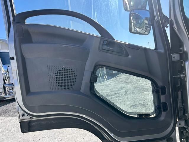 ISUZU FORWARD 2015 Image 31