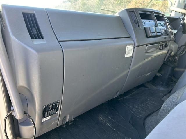 ISUZU FORWARD 2015 Image 31