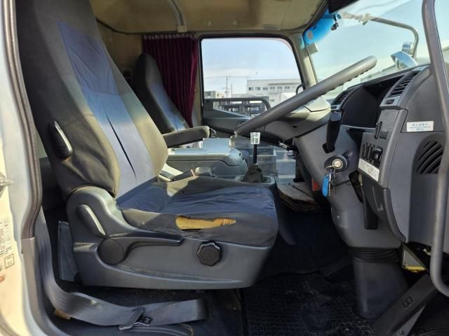 MITSUBISHI FUSOU FIGHTER 2013 Image 31