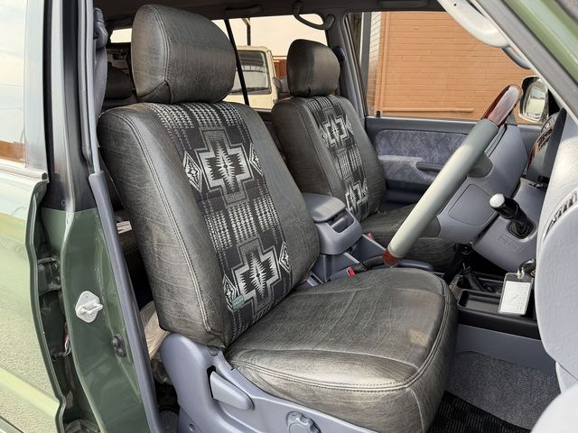TOYOTA LANDCRUISER PRADO 2000 Image 31