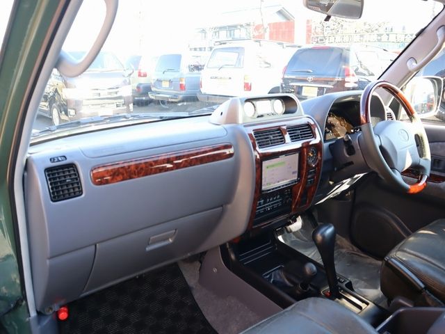 TOYOTA LANDCRUISER PRADO 2000 Image 31