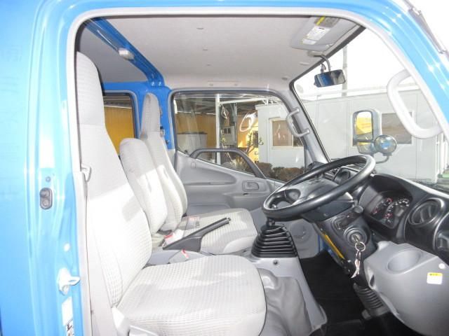 TOYOTA DYNA 2013 Image 31