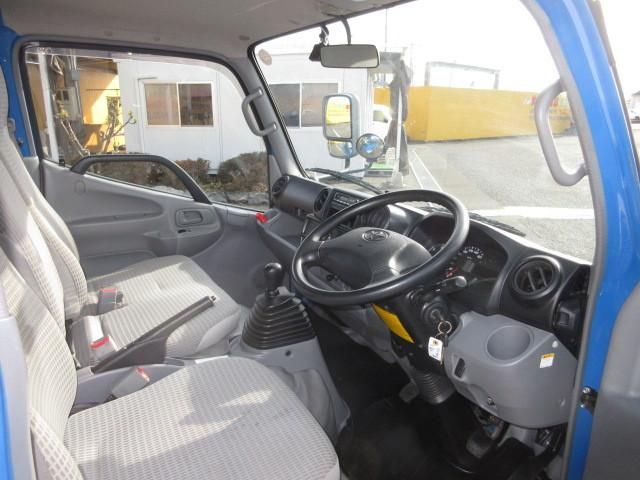 TOYOTA DYNA 2013 Image 31
