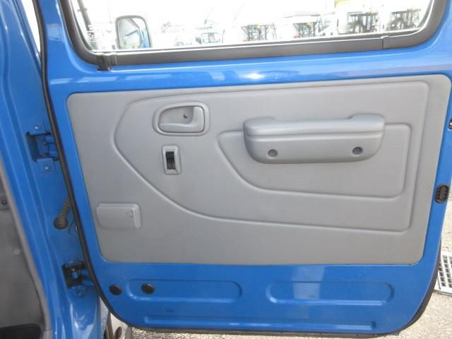 TOYOTA DYNA 2013 Image 31