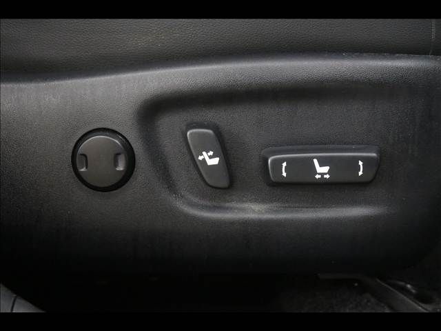 TOYOTA PRIUS 2012 Image 31