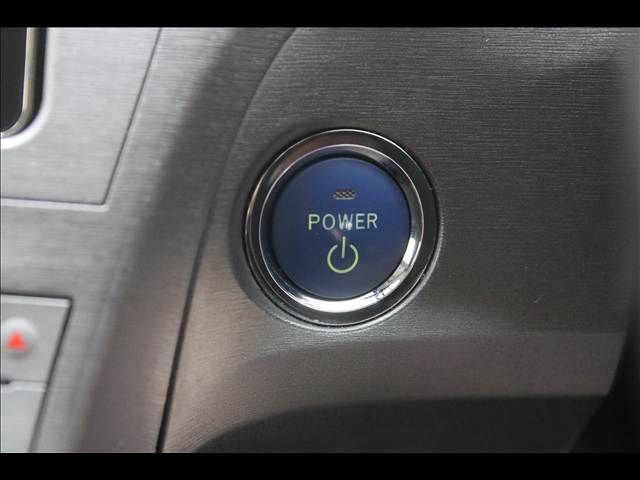 TOYOTA PRIUS 2012 Image 31