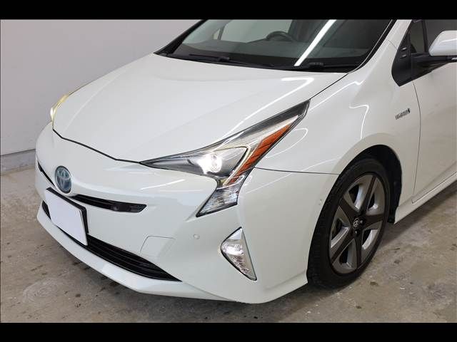 TOYOTA PRIUS 2017 Image 31