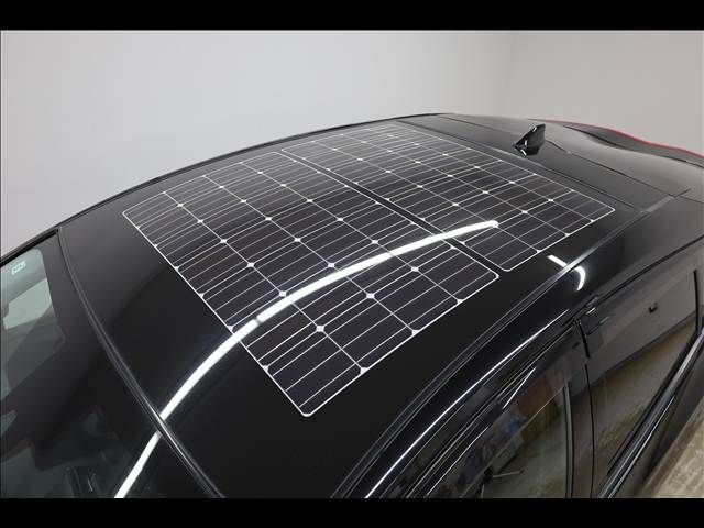 TOYOTA PRIUS PHV 2017 Image 31