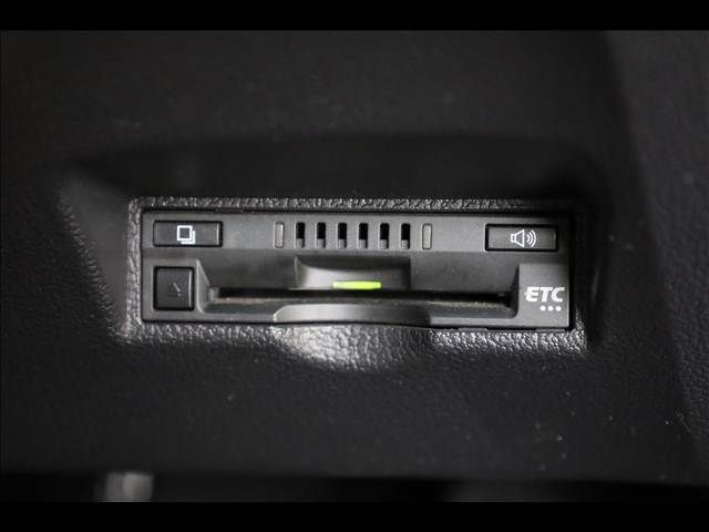 TOYOTA PRIUS PHV 2017 Image 31