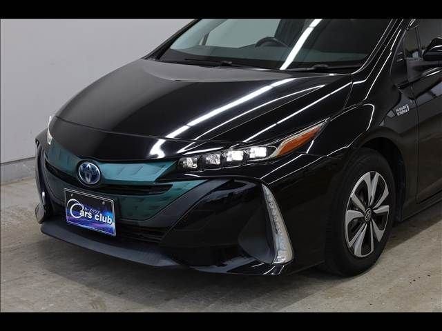 TOYOTA PRIUS PHV 2017 Image 31