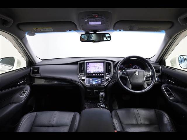 TOYOTA CROWN SEDAN HYBRID 2013 Image 31