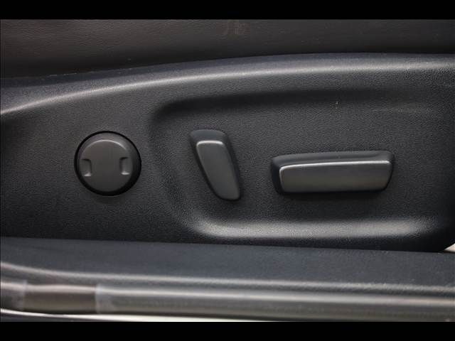 TOYOTA CROWN SEDAN HYBRID 2013 Image 31