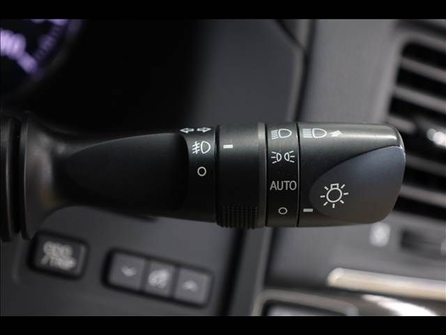 TOYOTA CROWN SEDAN HYBRID 2013 Image 31