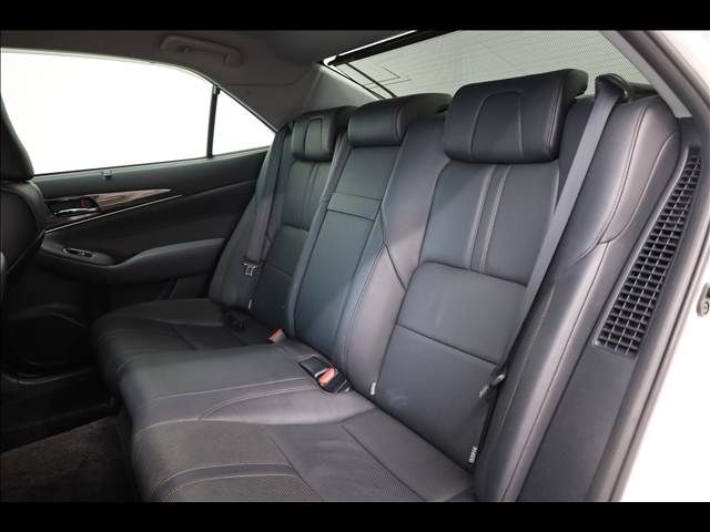 TOYOTA CROWN SEDAN HYBRID 2013 Image 31