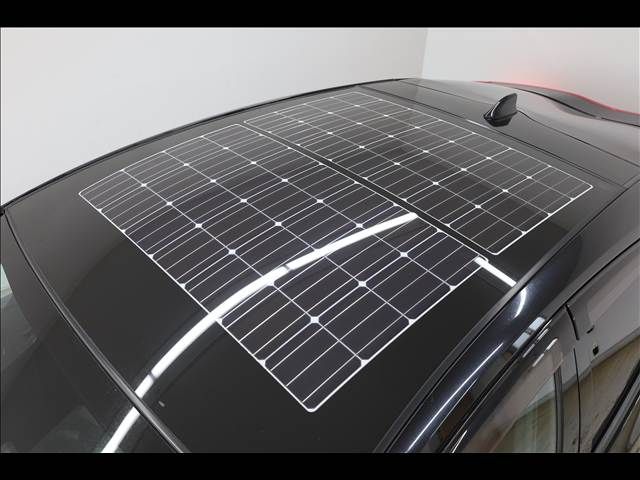 TOYOTA PRIUS PHV 2017 Image 31