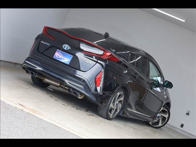 TOYOTA PRIUS PHV 2017 Image 31