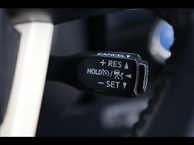 TOYOTA PRIUS PHV 2017 Image 31