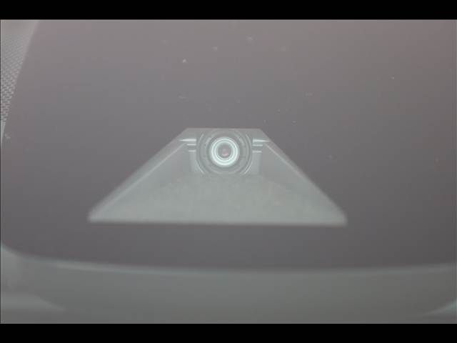 TOYOTA PRIUS PHV 2018 Image 31