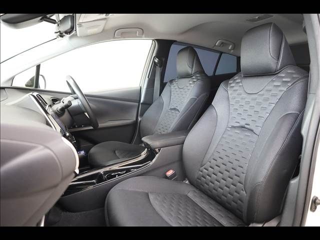 TOYOTA PRIUS PHV 2018 Image 31