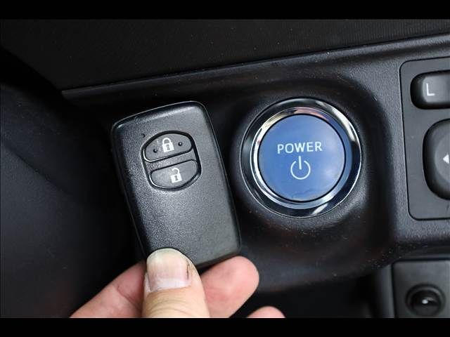 TOYOTA AQUA 2014 Image 31