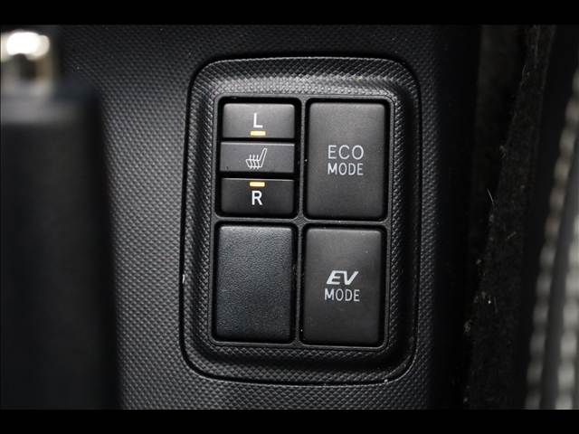 TOYOTA AQUA 2014 Image 31