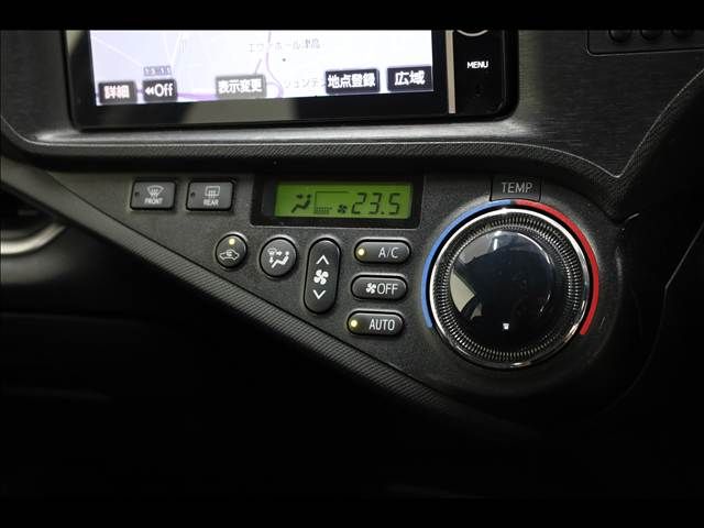 TOYOTA AQUA 2014 Image 31