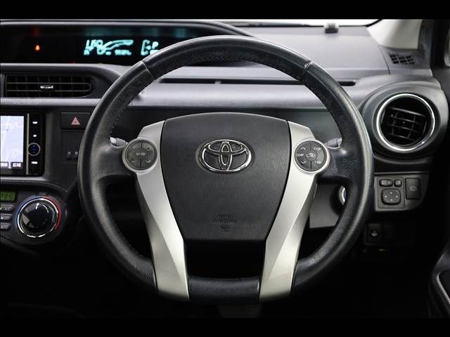 TOYOTA AQUA 2014 Image 31