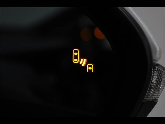 TOYOTA YARIS HYBRID 2020 Image 31