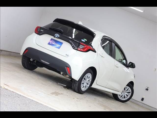 TOYOTA YARIS HYBRID 2020 Image 31