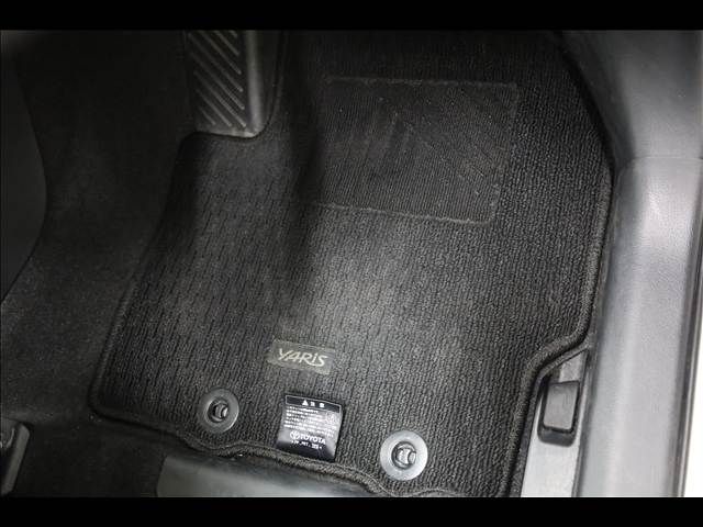 TOYOTA YARIS HYBRID 2020 Image 31