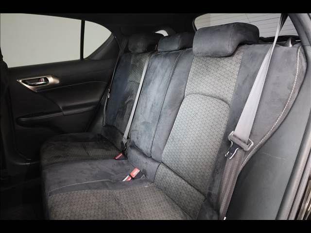 TOYOTA LEXUS CT200H 2014 Image 31