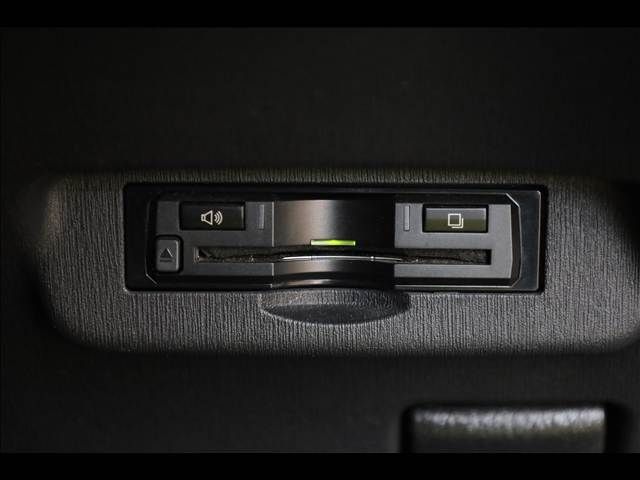 TOYOTA PRIUS 2013 Image 31