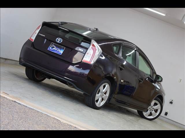 TOYOTA PRIUS 2013 Image 31