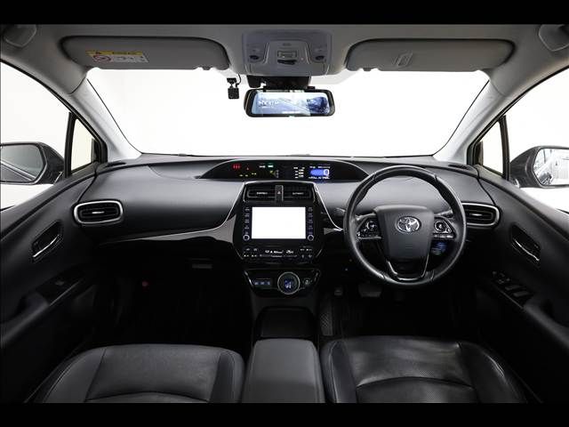 TOYOTA PRIUS PHV 2022 Image 31